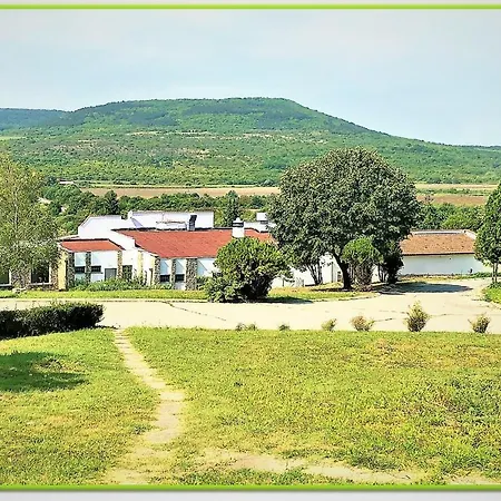 бултрак Vendégház *